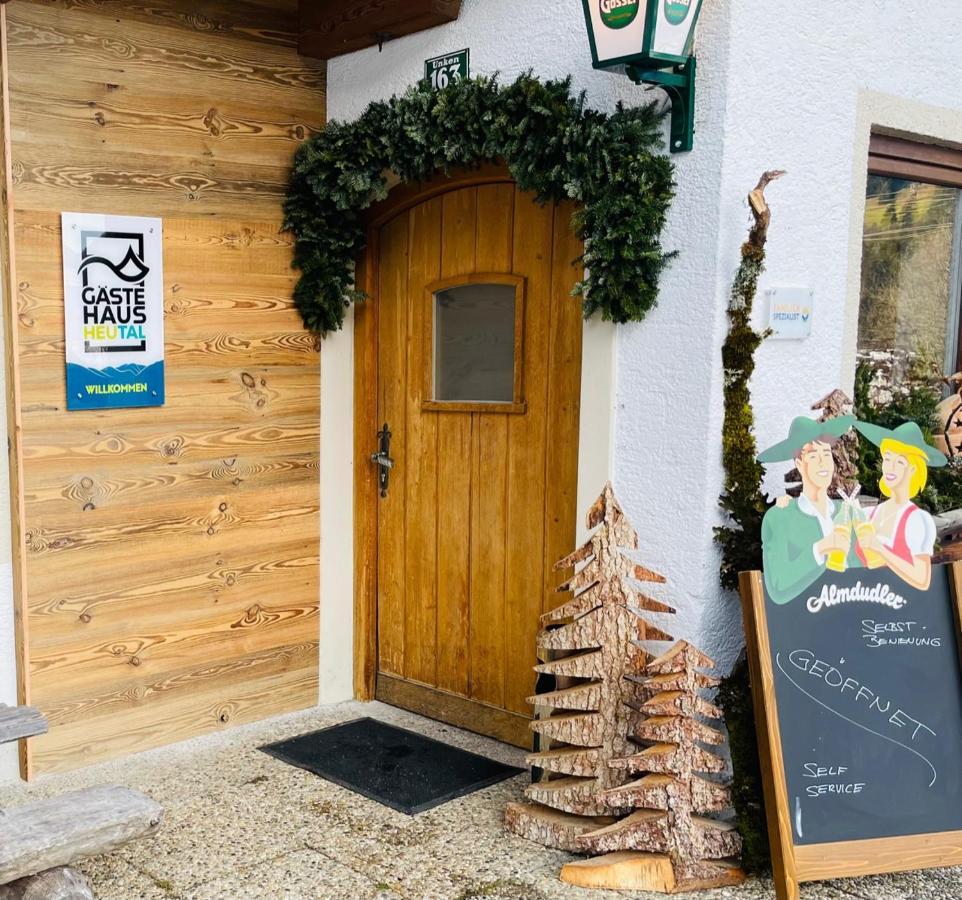 Natursport Heutal Appartements Ski-In & Ski-Out Unken Exterior photo