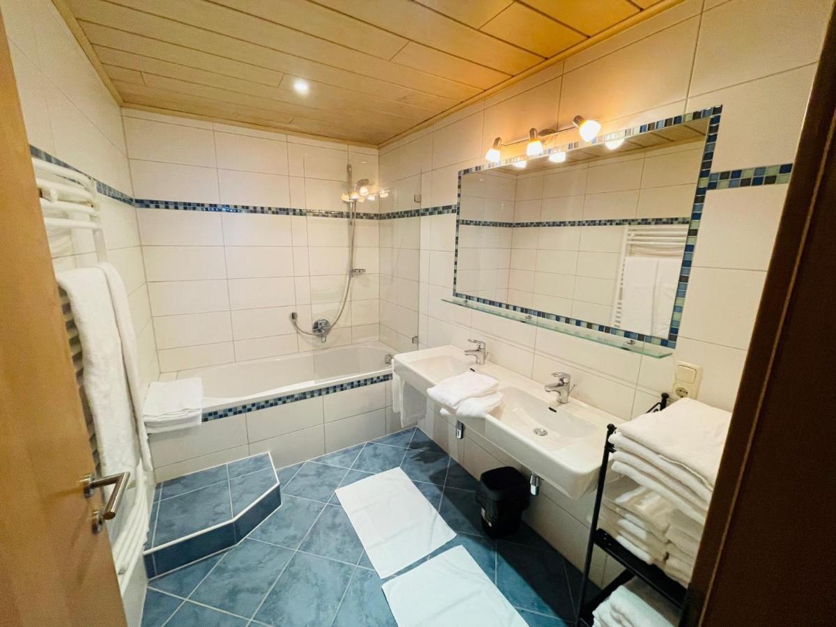 Natursport Heutal Appartements Ski-In & Ski-Out Unken Exterior photo